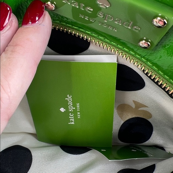 Kate Spade Vibrant Green crossbody with dust bag and box - Picture 4 of 7